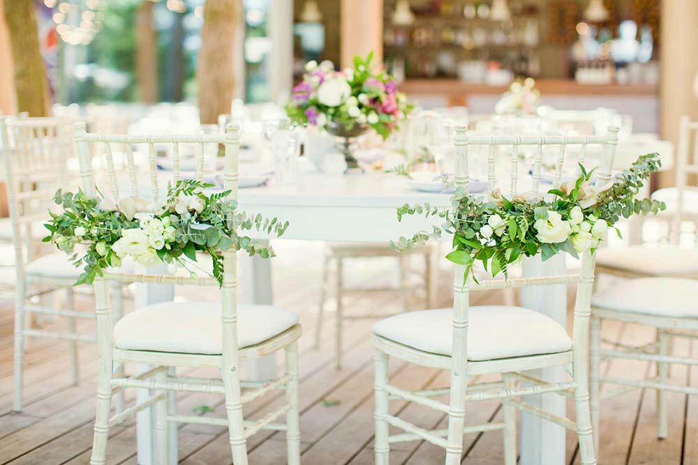 ¿Cómo decorar sus sillas de su boda?